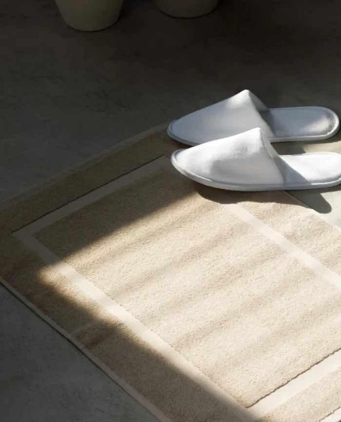 Shop Bassols Alfombra de Baño Lyre Beige
